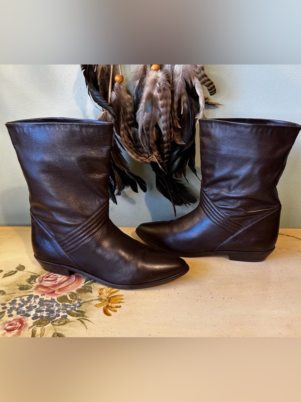 Vintage Carriage Court Brown Leather Boots